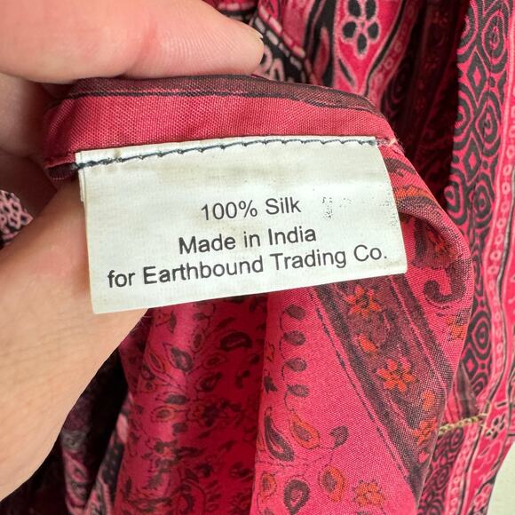 Earthbound Trading Co. 100% Silk Red Paisley Layered Midi Wrap Skirt One Size - Picture 5 of 6